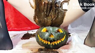 Anna Coprofield - Trick Or Treat (Clip) Shitting from pussy 1