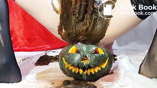 Anna Coprofield - Trick Or Treat (Clip) Shitting from pussy 1