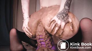 Dirty Riding On Tentacle