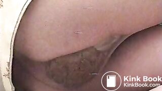 Desperate girl shit in pantyhose 4