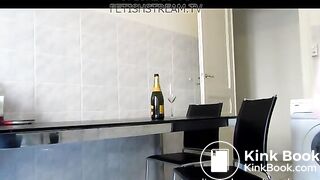 ZUxbl17624c_vid