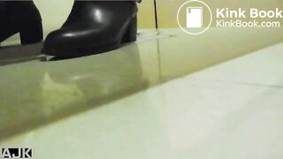 JAPAN pooping voyeur