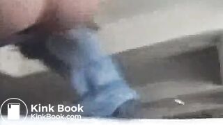 pretty blonde in tight jeans poos