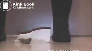 Women Pooping 2