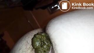 Michelle close up turds