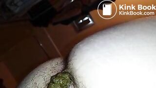 Michelle close up turds