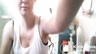 Porcelain Lilith Farting and Pooping (16)