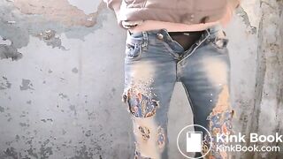 Pooping at a construction site - COM