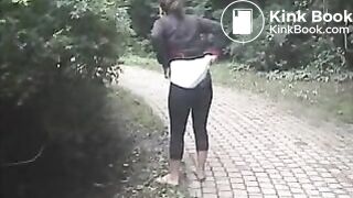 GirlPooping (4)