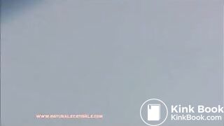 GirlPooping (8)