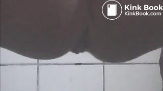 GirlPooping (22)