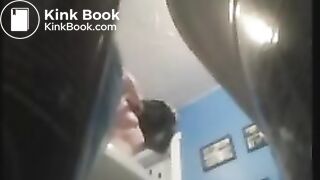 toilet f f f