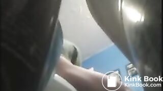 toilet f f f