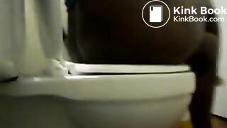 Black Girl Pooping and Farting