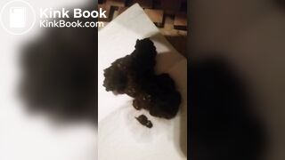 German Hamburg mature shit on the Flor