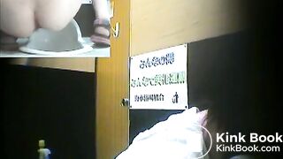 beach toilet voyeur