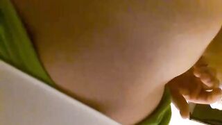 fart on plastic chair