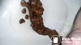 Huge shit after having eaten chili tortilla