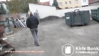 GirlPooping (11)
