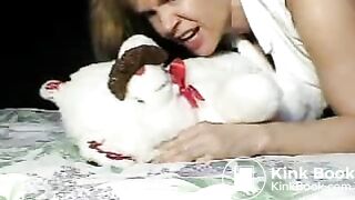 Hot lady poops on teddy bear