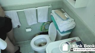 New Apartment Toilet Voyeur 1
