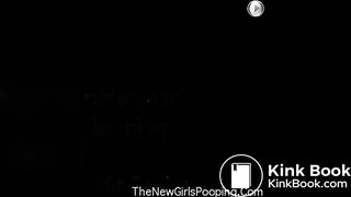 BBW girl pooping in toilet