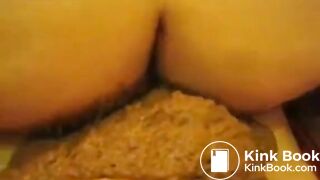 SHITTING WHILE FUCKING