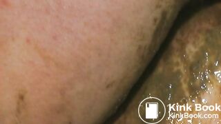 Simone fart and poop