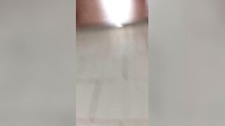 Mature shit in the Flor