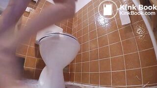 Slim booty huge shit