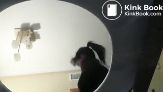 Spanish girls pooping on slave (21)