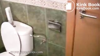 Loud Powerful Farts While Pooping