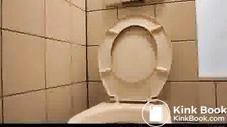 Girls shitting