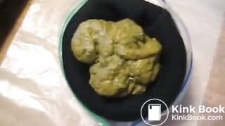 Girls shitting