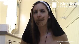 Perfect Body-  Fetish Slut, Scat Smearing Show Lo