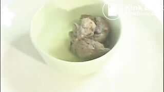 Stunningly Latina Girl Taking Shit