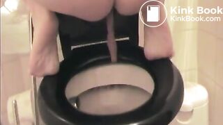 Huge turd coming from tight amateur asshole - Scat Video Collection