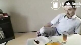 She Makes Shitty Dinners