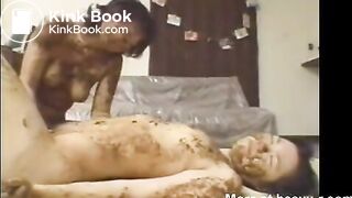 Scat Loving Lesbians