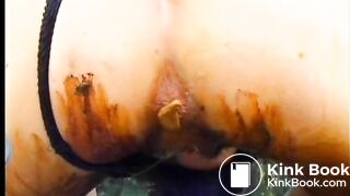 Smearign Shit In The Backyard