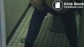 intoilet