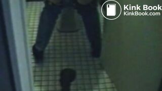intoilet