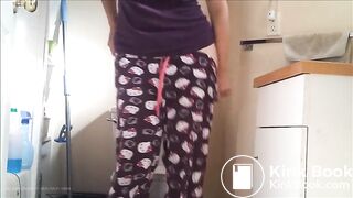 pooping shitting