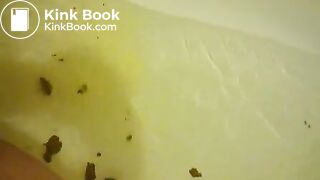 BBW Shits and plays with pussy in bath