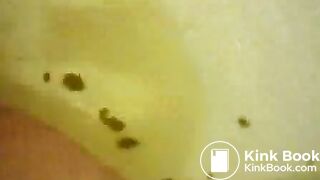BBW Shits and plays with pussy in bath