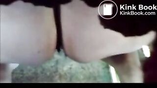 03 Pooping 2