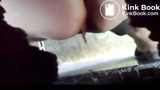 03 Pooping 2