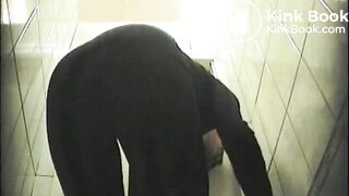 ar_poop_shitting