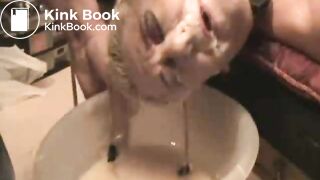 Antonia Vomit