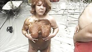 geile Titten brauchen Piss